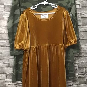 Old Navy Girls Set of Two Dresses size L 10-12 - K117